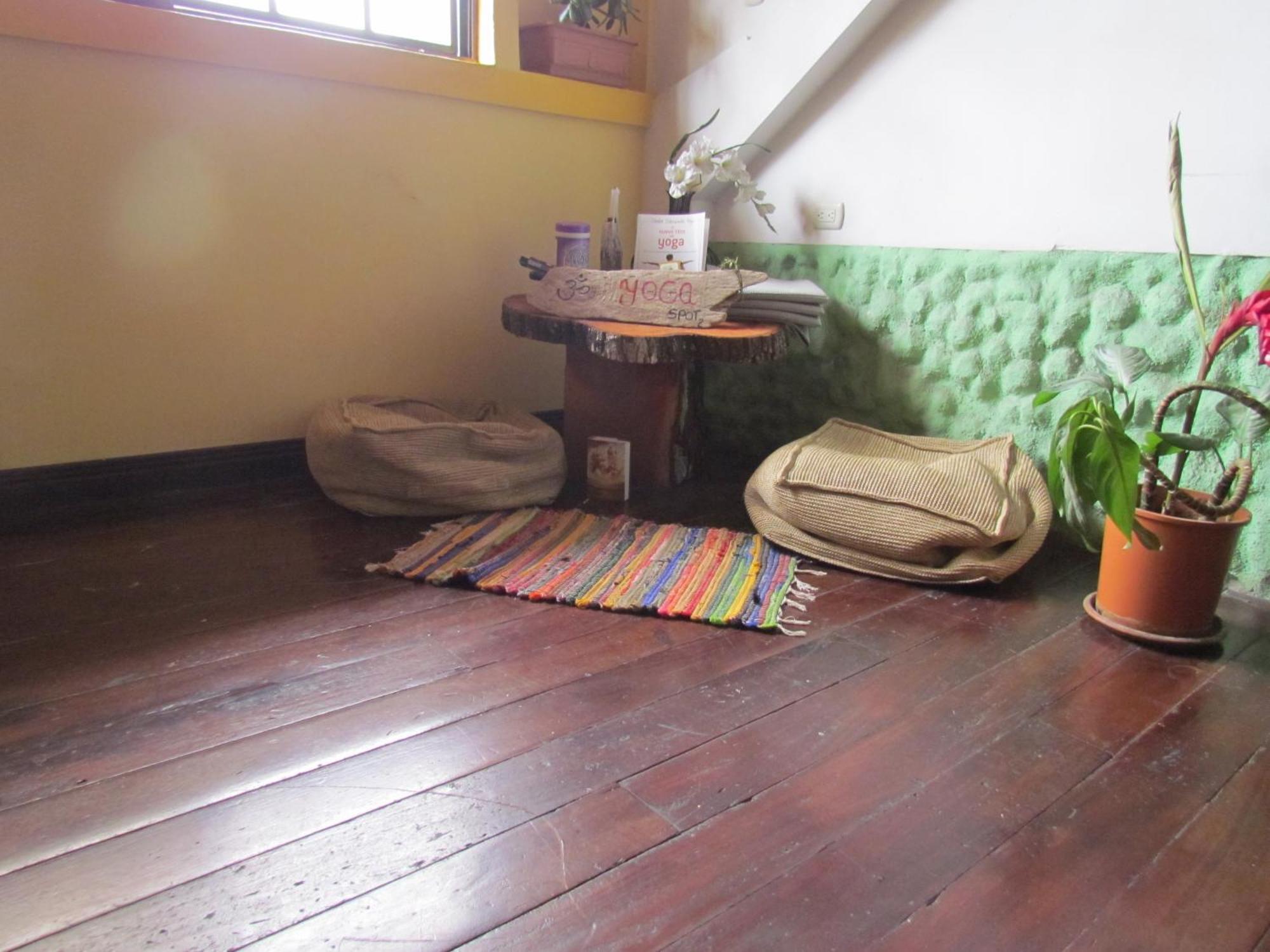 Shakti Hostal *